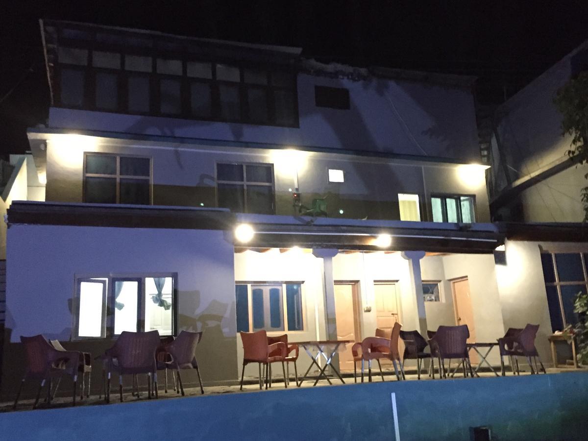 Baltit Heritage Inn Karimabad  Екстериор снимка