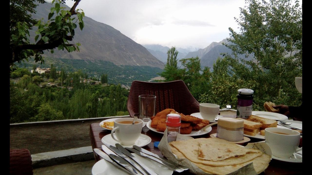 Baltit Heritage Inn Karimabad  Екстериор снимка